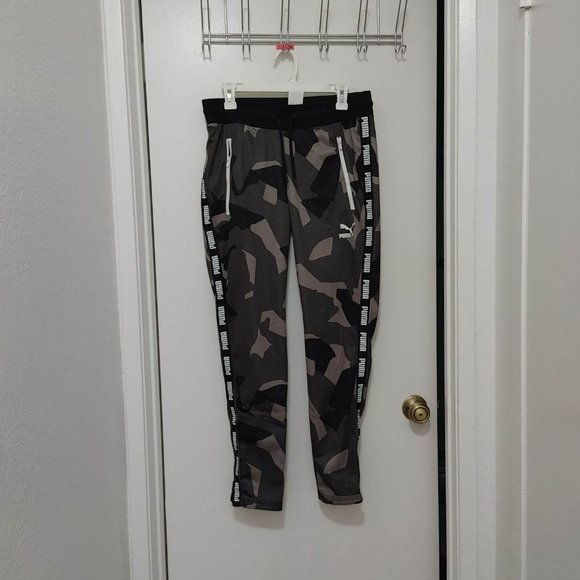 Puma Gray Camo print track pants stretch waist band zip pockets (M) - Picture 3 of 8